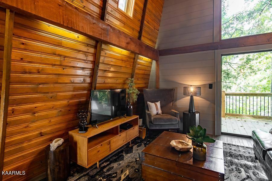 6237 Old Walland Highway Walland, TN 37886 - Photo 5 of 23 IMG_3858