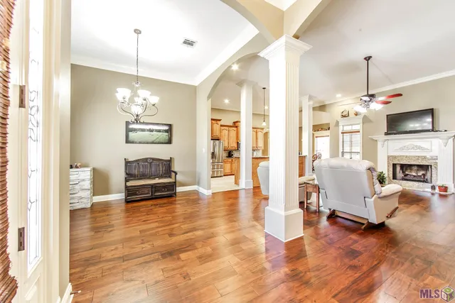 $427,500 | 316 Brentwood Drive, Houma, LA 70360