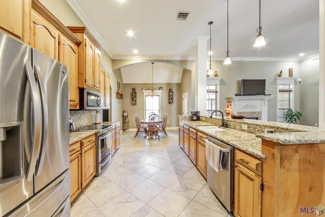 $427,500 | 316 Brentwood Drive, Houma, LA 70360