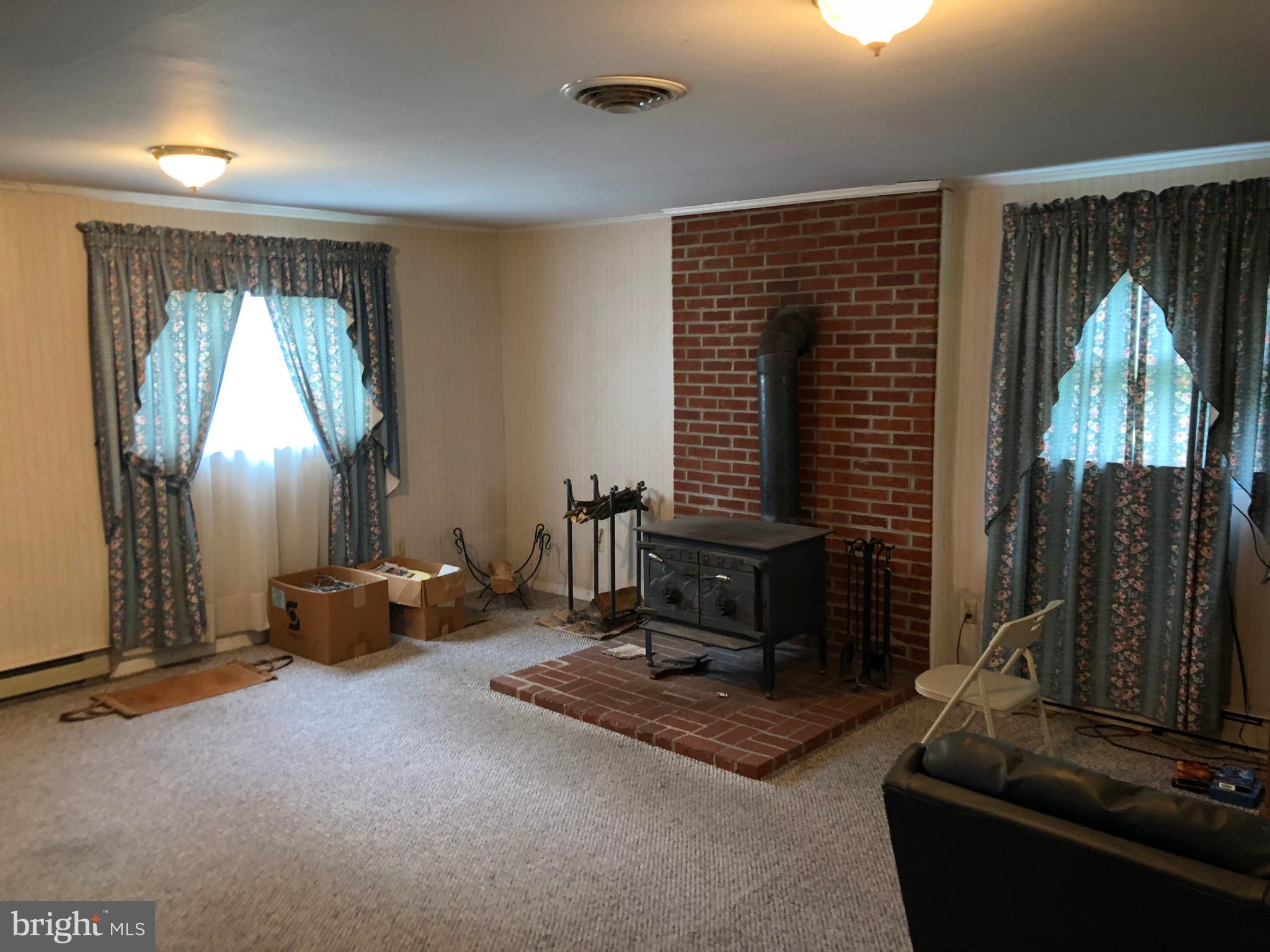 3006 Mann Road Hancock, MD 21750 - Photo 25 of 29 Family Room