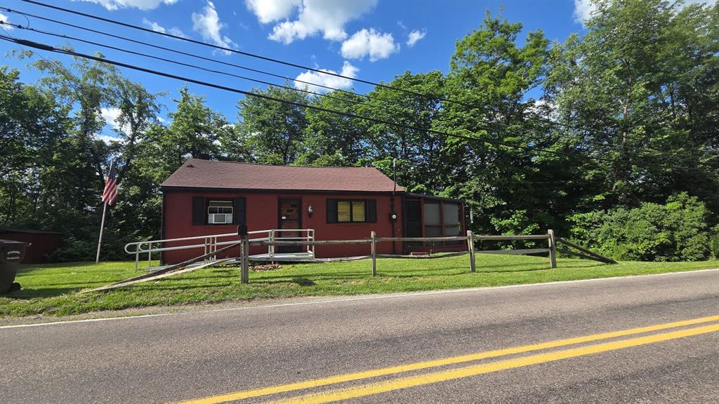 411 La Belle Vue Road Vandergrift, PA 15690 - Photo 2 of 10