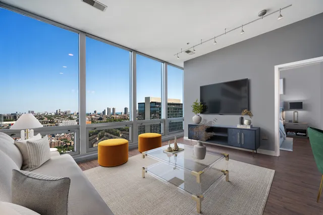 $438,000 | 500 West Superior Street, Unit 1504, Chicago, IL 60654