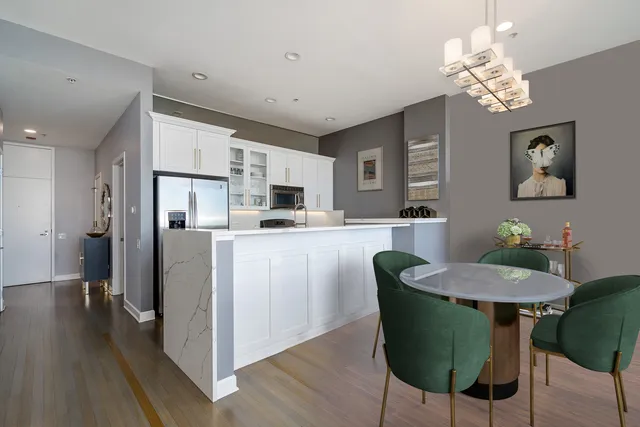 $438,000 | 500 West Superior Street, Unit 1504, Chicago, IL 60654