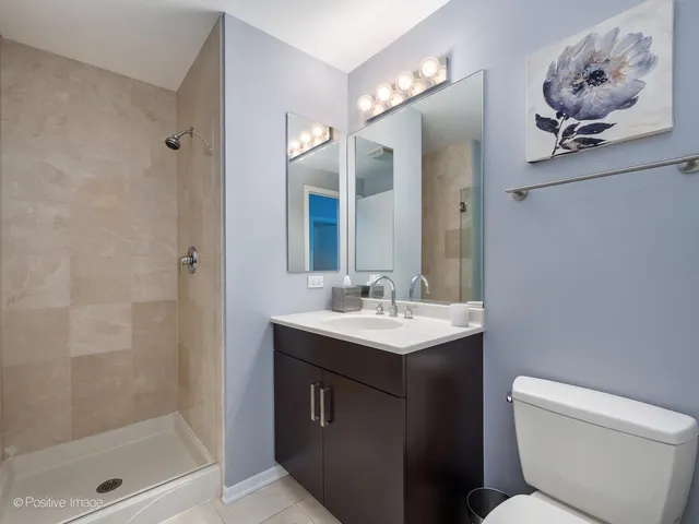 $438,000 | 500 West Superior Street, Unit 1504, Chicago, IL 60654