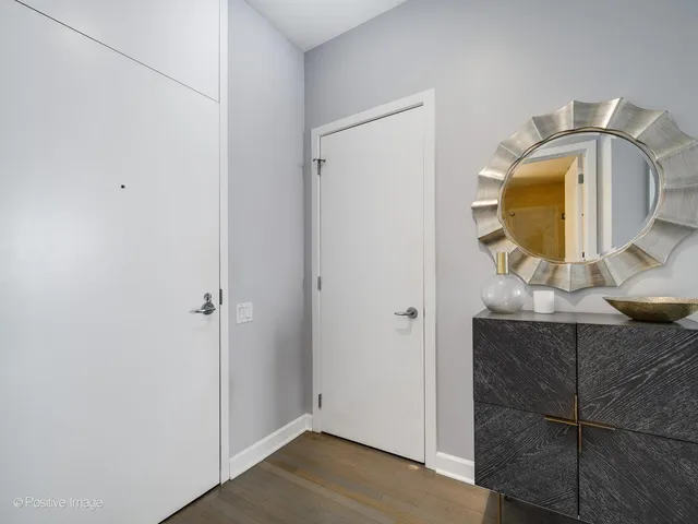 $438,000 | 500 West Superior Street, Unit 1504, Chicago, IL 60654