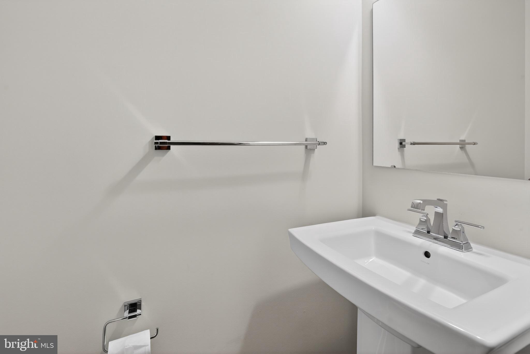 2618 Velocity Road Herndon, VA 20171 - Photo 20 of 25