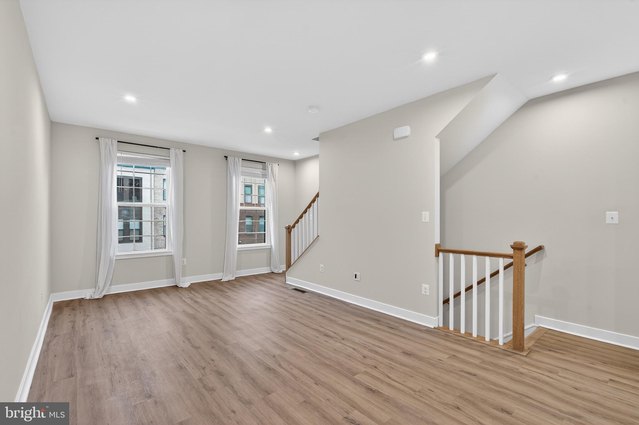 2618 Velocity Road Herndon, VA 20171 - Photo 2 of 25