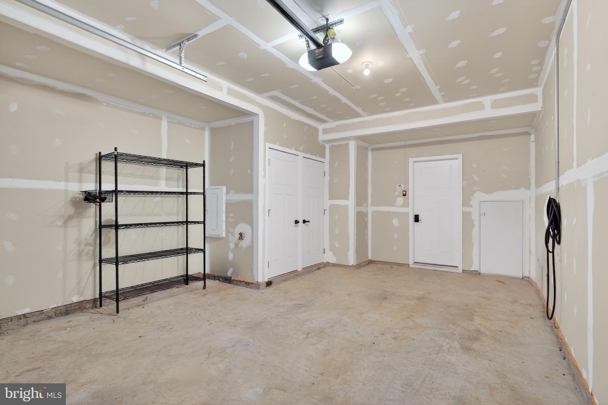 2618 Velocity Road Herndon, VA 20171 - Photo 4 of 25