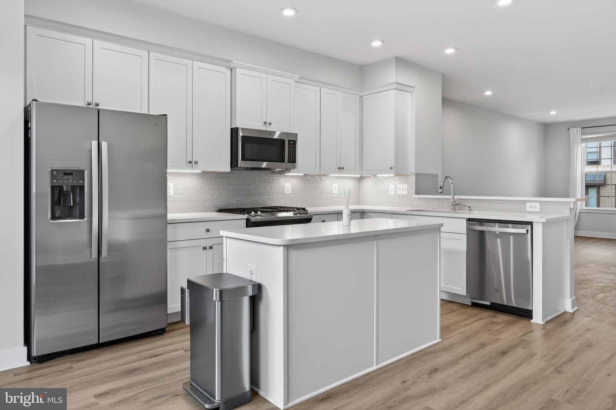 2618 Velocity Road Herndon, VA 20171 - Photo 9 of 25