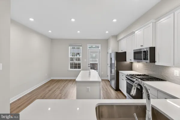 $3,000 | 2618 Velocity Road, Herndon, VA 20171