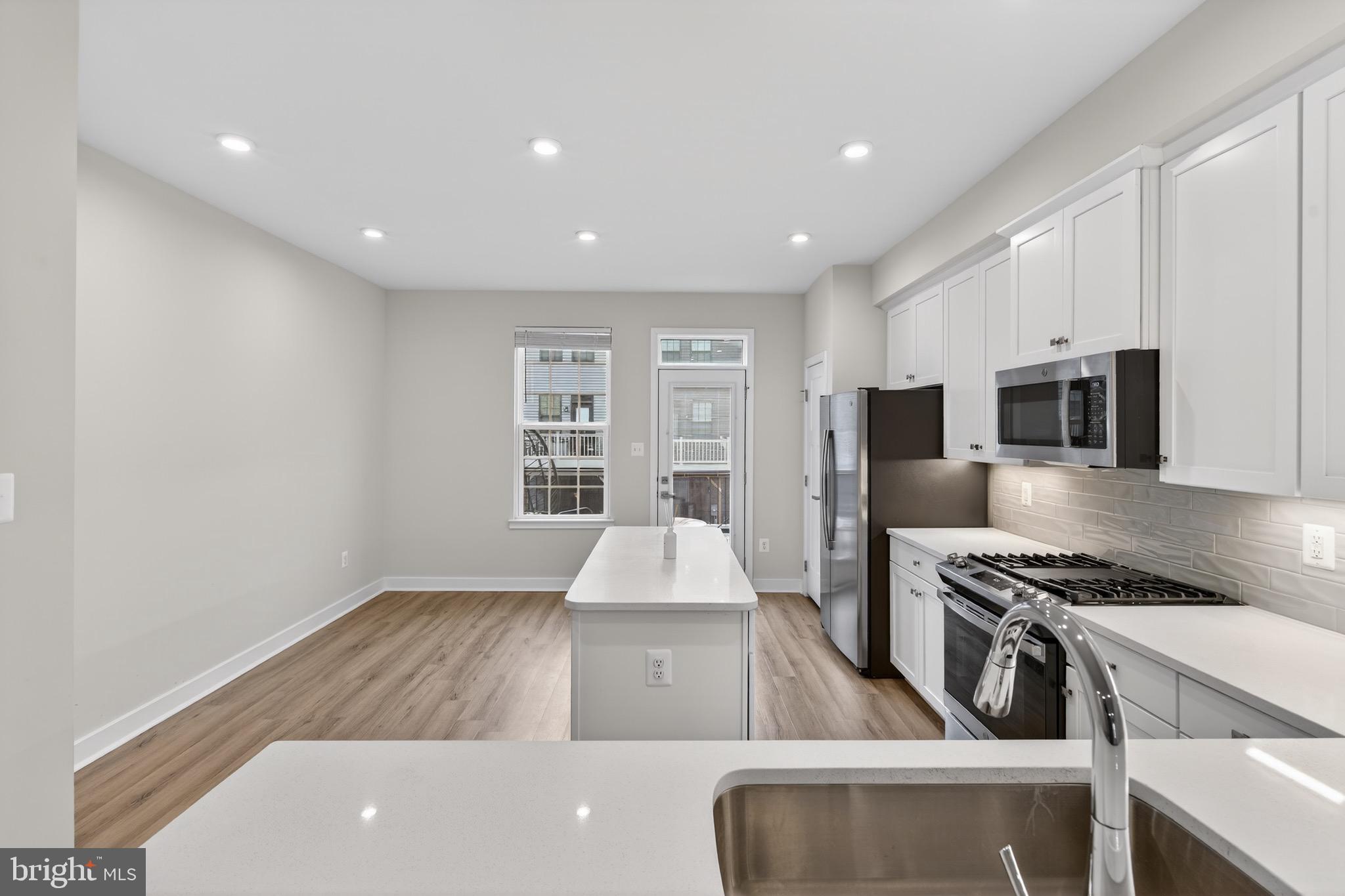 2618 Velocity Road Herndon, VA 20171 - Photo 10 of 25