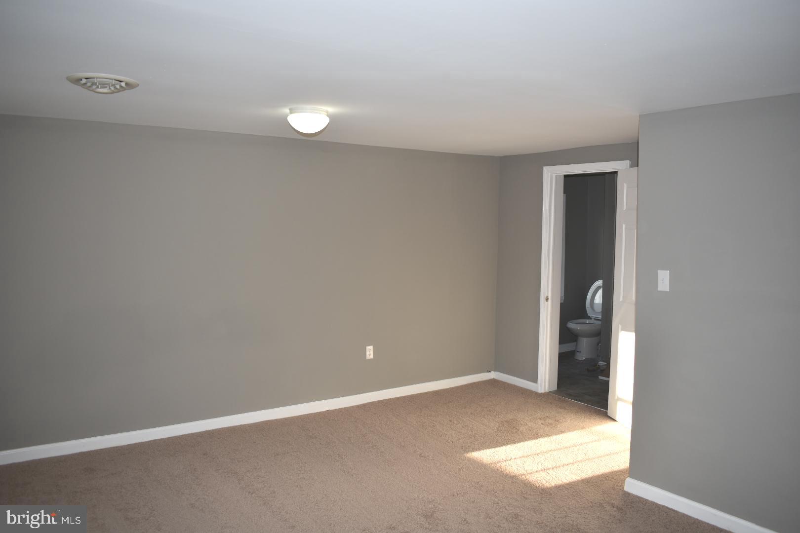 21506 Coopertown Road Tilghman, MD 21671 - Photo 17 of 22 Large master with private bath