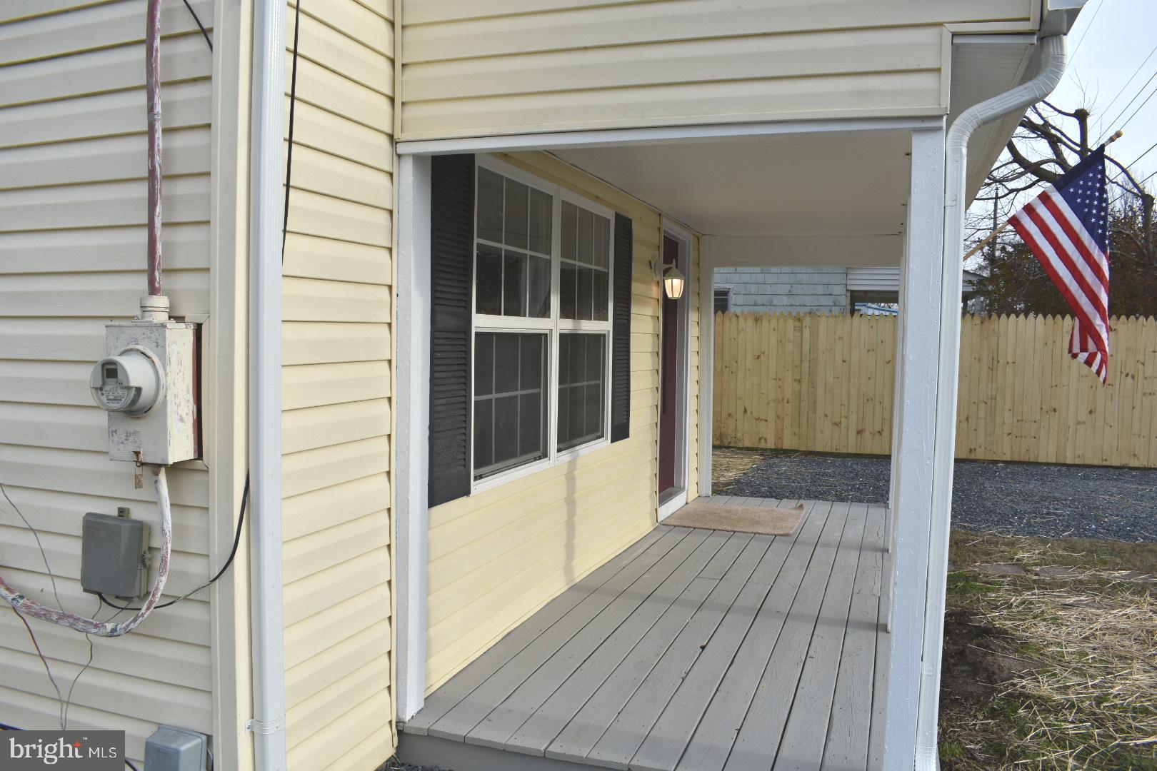 Ffont porch