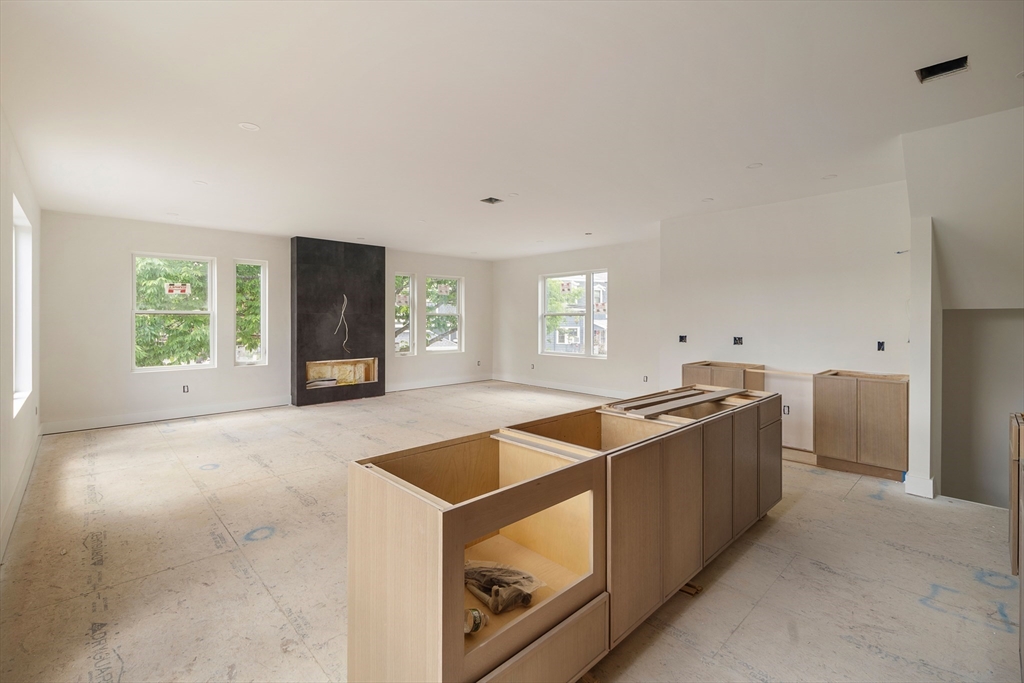 60 Franklin Street, Unit 1 Somerville, MA 02145 - Photo 6 of 11