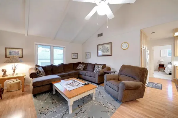 $3,900 | 3804 Pack Saddle Drive, Horseshoe Bay, TX 78657