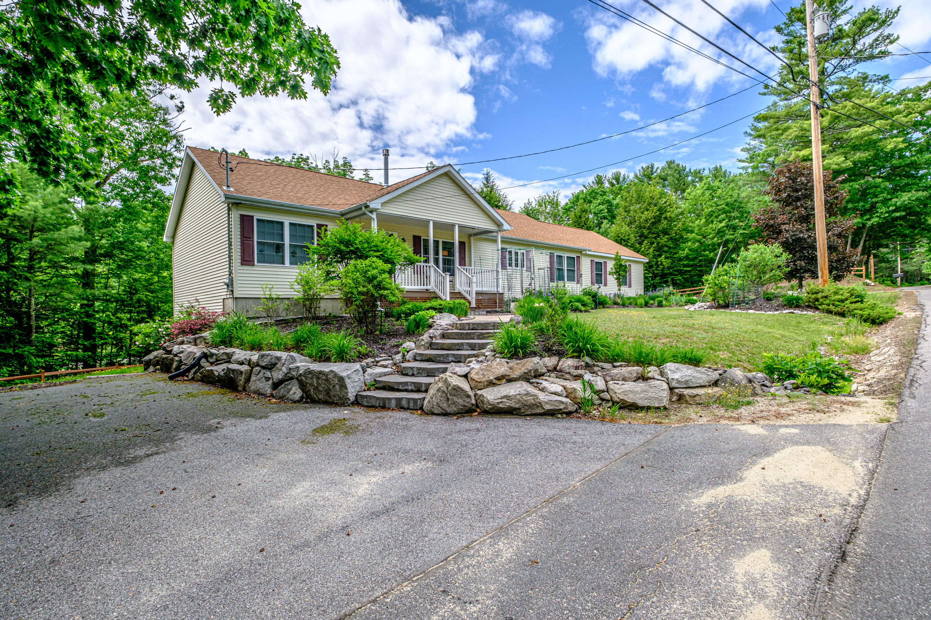248 Hooper Ledge Road Paris, ME 04281 - Photo 1 of 51 Exterior