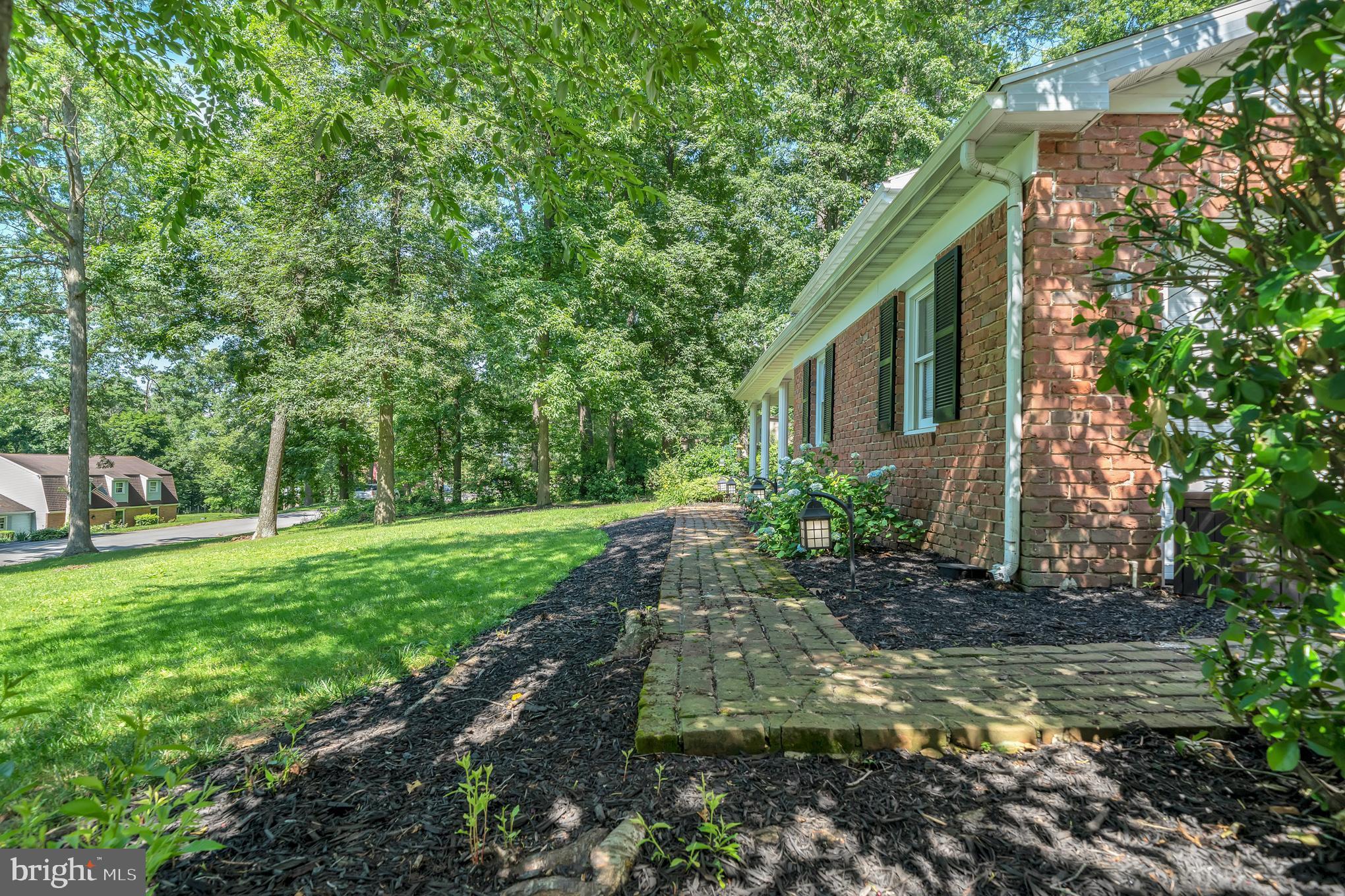 6207 Longview Dr Spring Grove Pa Spring Grove, PA 17362 - Photo 4 of 30 Gallery Image 4