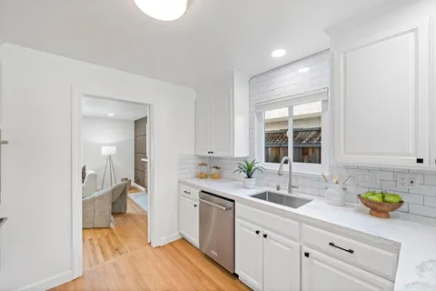 $2,188,000 | 12 Country Lane, Redwood City, CA 94061