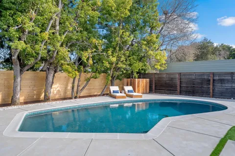 $2,188,000 | 12 Country Lane, Redwood City, CA 94061