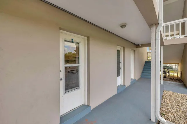 $275,000 | 900 Southwest 12th Street, Unit 110, Fort Lauderdale, FL 33315