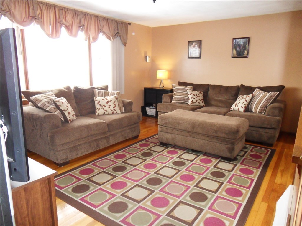 306 9th Avenue Woonsocket, RI 02895 - Photo 4 of 24 Gallery Image 4