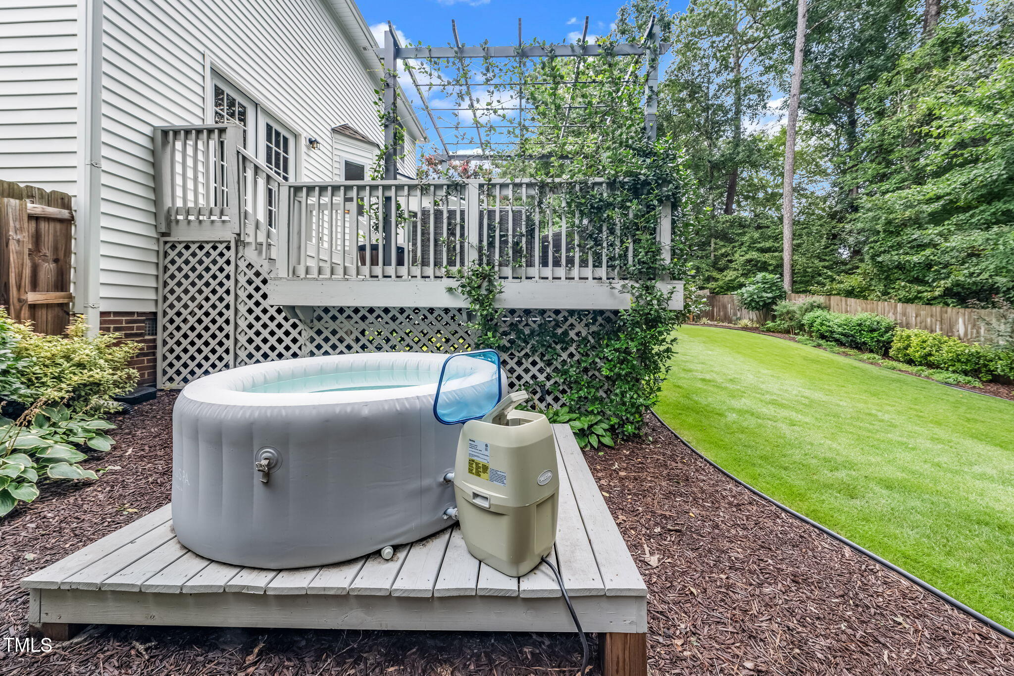 1120 Pilton Place Raleigh, NC 27604 - Photo 23 of 28 2 person Jacuzzi