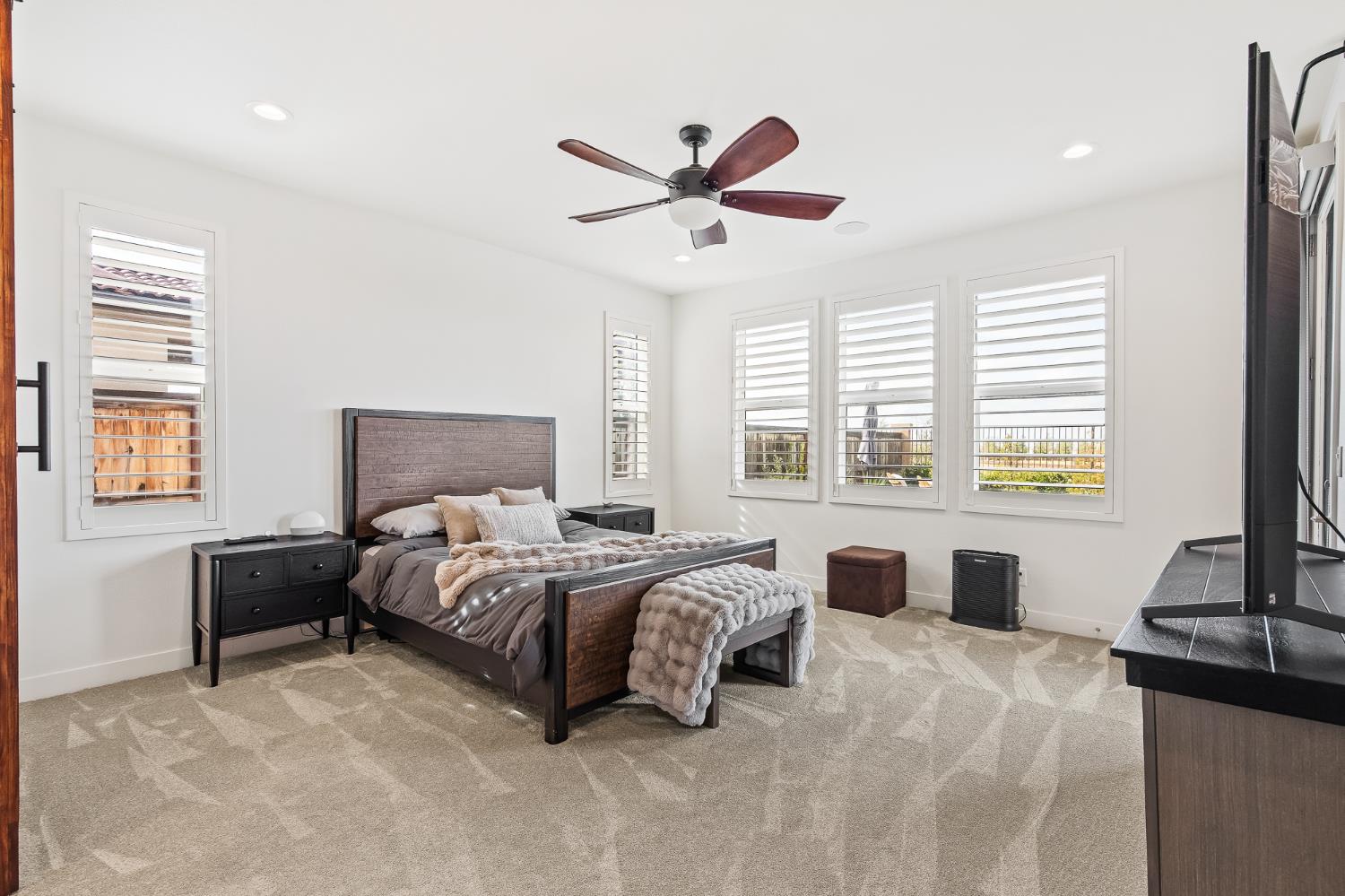 4530 Hillside Road Madera, CA 93636 - Photo 18 of 46