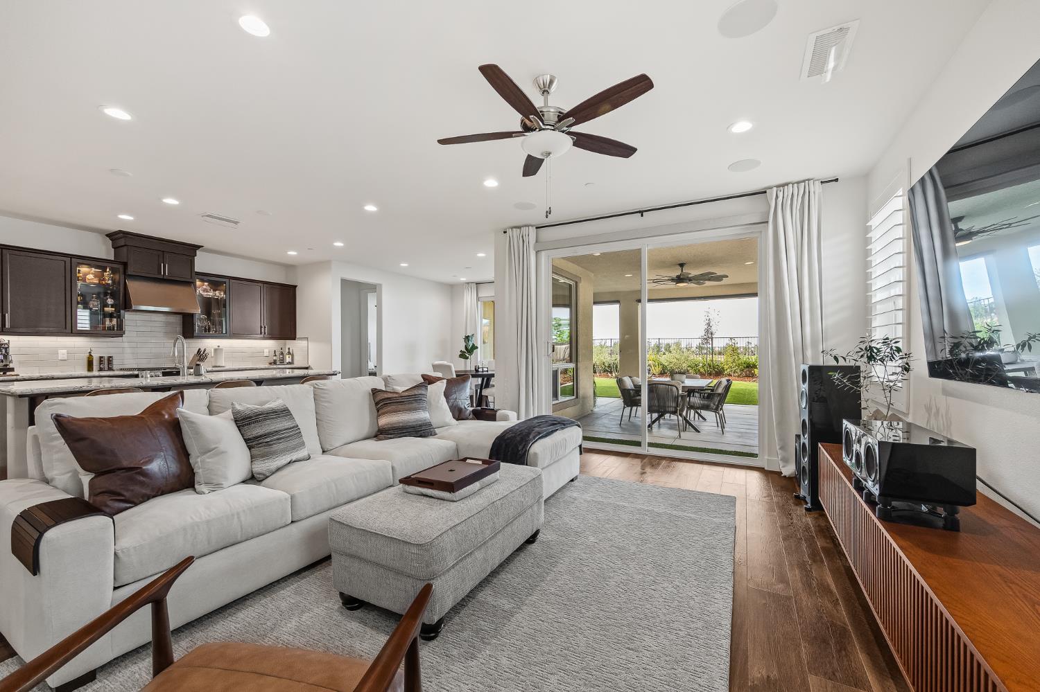 4530 Hillside Road Madera, CA 93636 - Photo 8 of 46