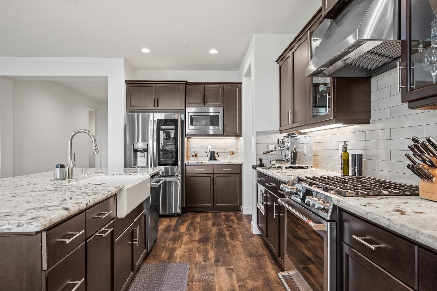 4530 Hillside Road Madera, CA 93636 - Photo 10 of 46