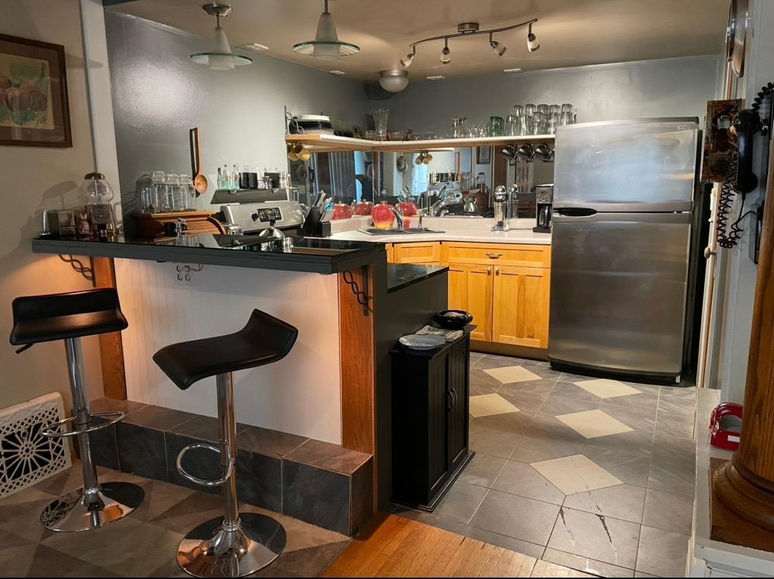 411 Court Street Albert Lea, MN 56007 - Photo 4 of 24