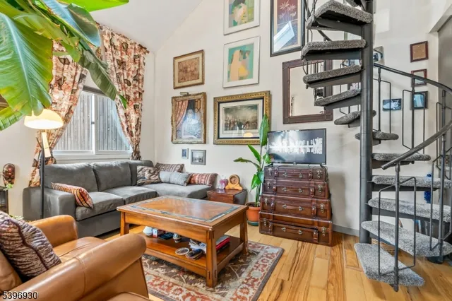 $270,000 | 4 Sunrise Drive, Unit 10, Vernon, NJ 07462