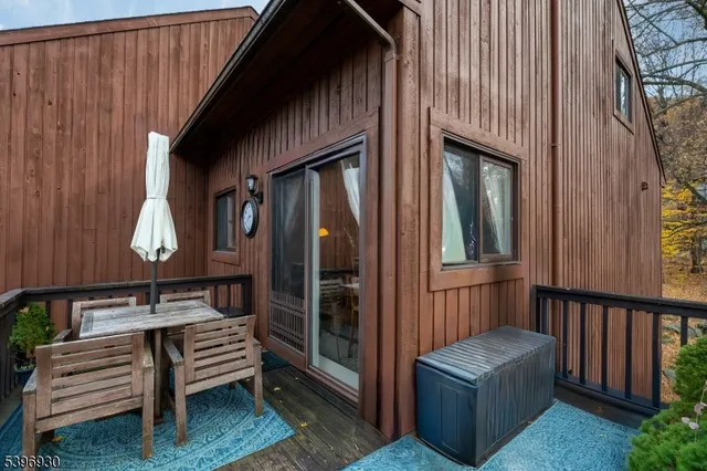 $270,000 | 4 Sunrise Drive, Unit 10, Vernon, NJ 07462