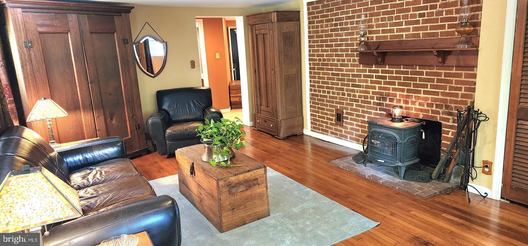 6534 Spring Road Springfield, VA 22150 - Photo 9 of 24