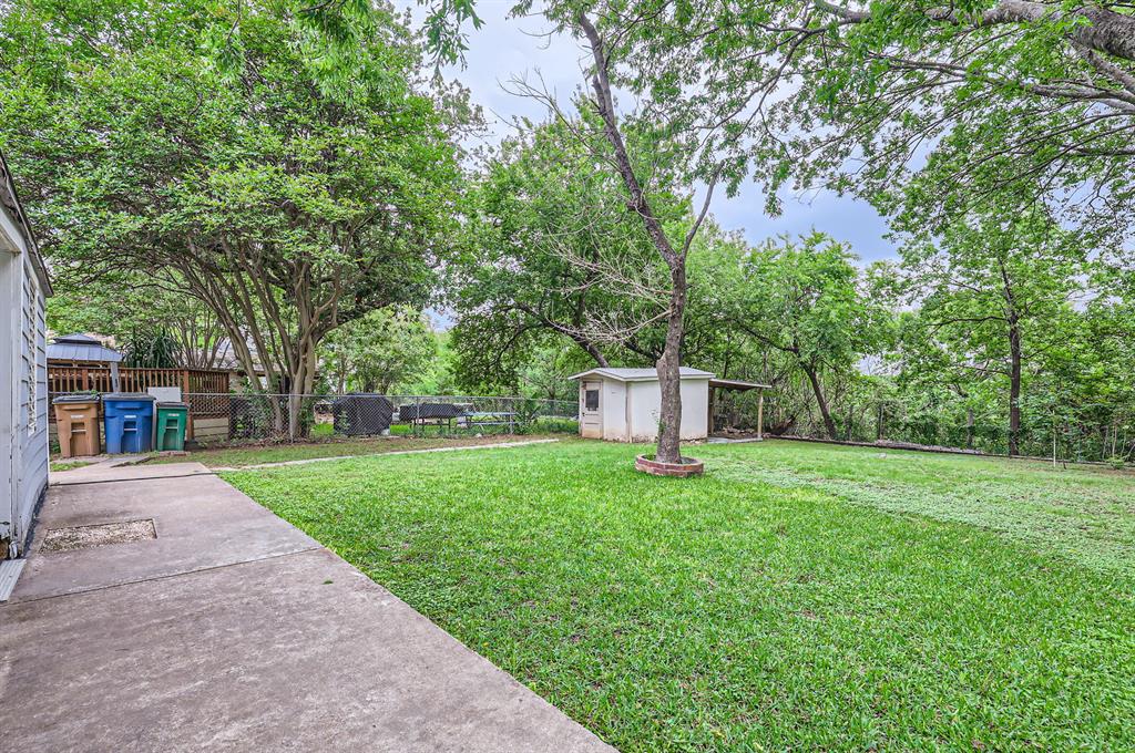 1313 Perez Street Austin, TX 78721 - Photo 4 of 20