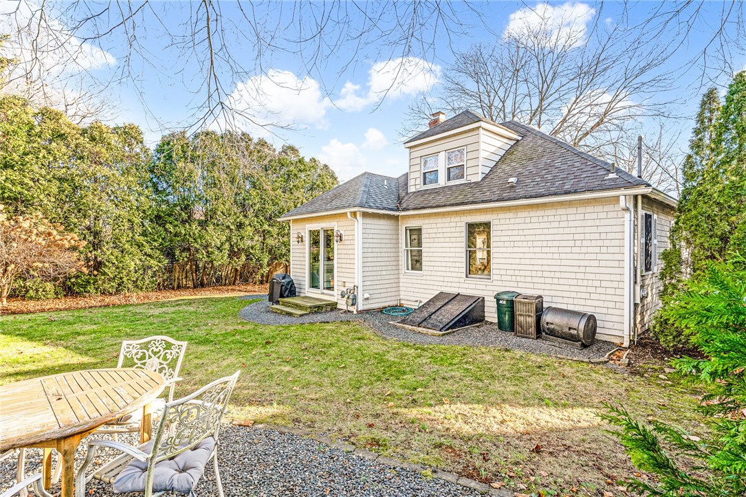 39 Chachapacassett Road Barrington, RI 02806 - Photo 26 of 30