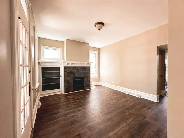 $1,300 | 330 12th Avenue, Unit 1, New Brighton, PA 15066