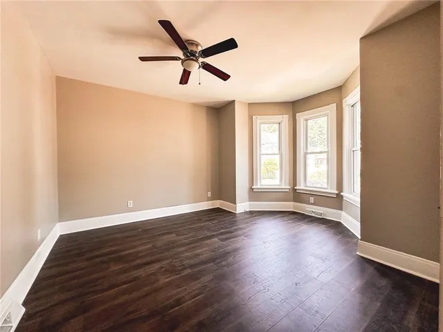 $1,300 | 330 12th Avenue, Unit 1, New Brighton, PA 15066