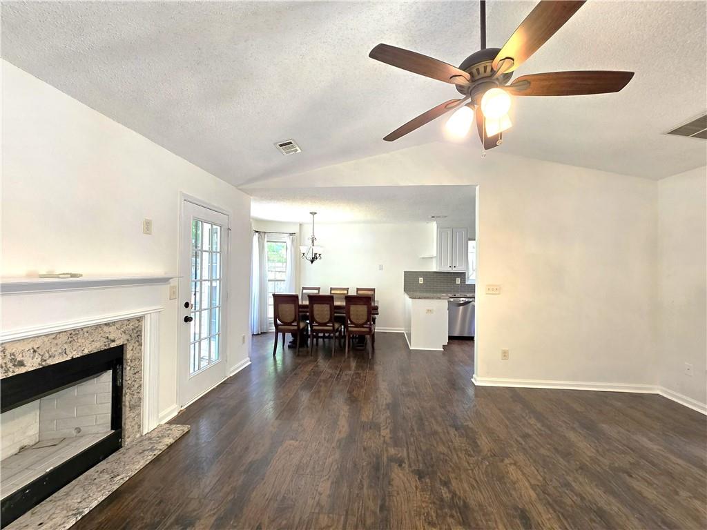245 Crofton Ridge Bethlehem, GA 30620 - Photo 8 of 23 Gallery Image 8
