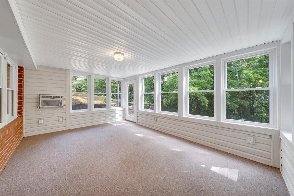 7031 Highfields Farm Trail Roanoke, VA 24018 - Photo 57 of 88 057-MIB08076
