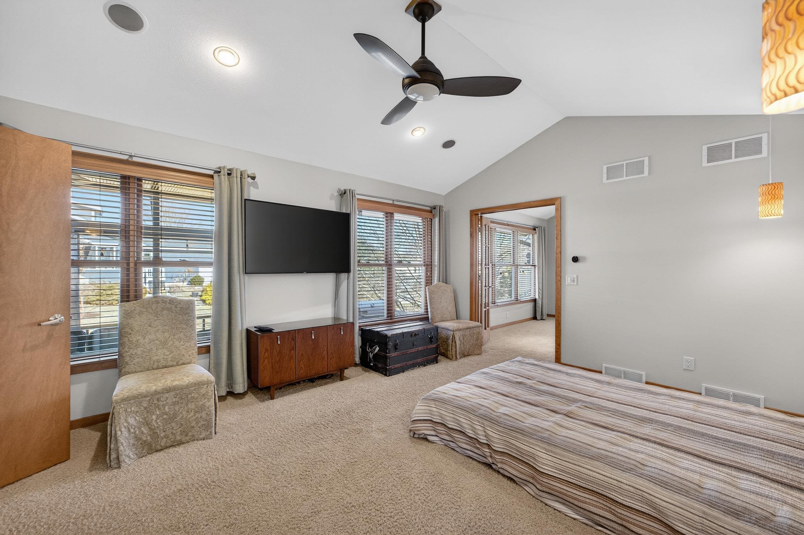 6833 Phil Lewis Way Middleton, WI 53562 - Photo 22 of 69