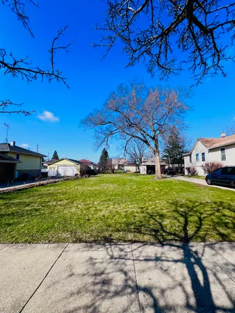 $169,000 | 4530 Arthur Avenue, Brookfield, IL 60513