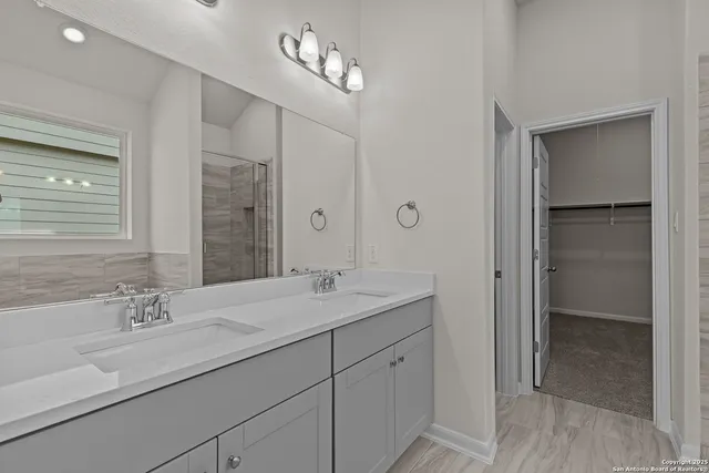 $299,999 | 15556 Bonnethead Road, San Antonio, TX 78253