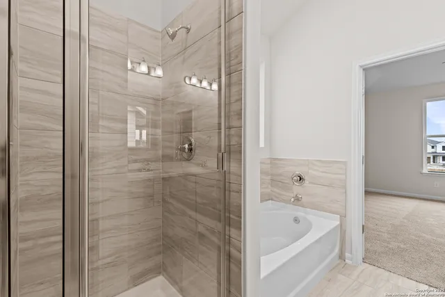 $299,999 | 15556 Bonnethead Road, San Antonio, TX 78253