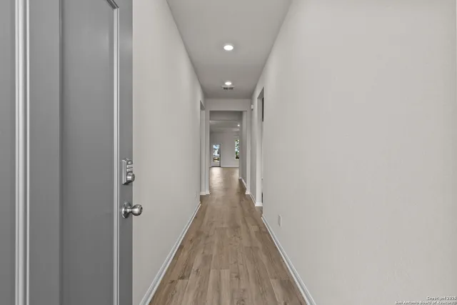 $299,999 | 15556 Bonnethead Road, San Antonio, TX 78253