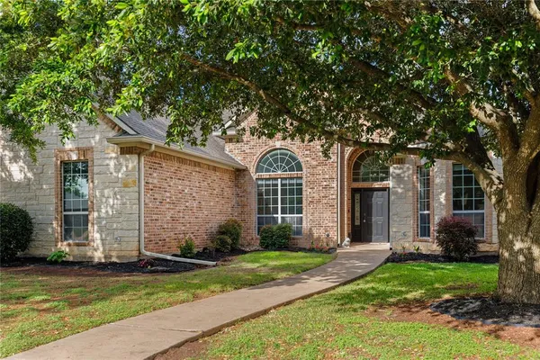 $550,000 | 937 Queen Elizabeth Drive, Waco, TX 76657