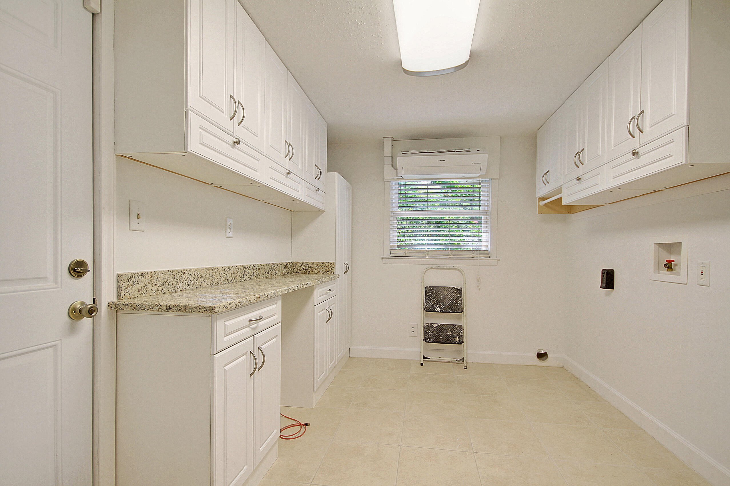 1147 Brookside Drive Hanahan, SC 29410 - Photo 18 of 40 CREM_1147 Brookside_019