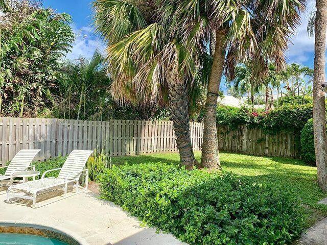 162 Beacon Lane Jupiter Inlet Colony, FL 33469 - Photo 13 of 13 162 beacon yard
