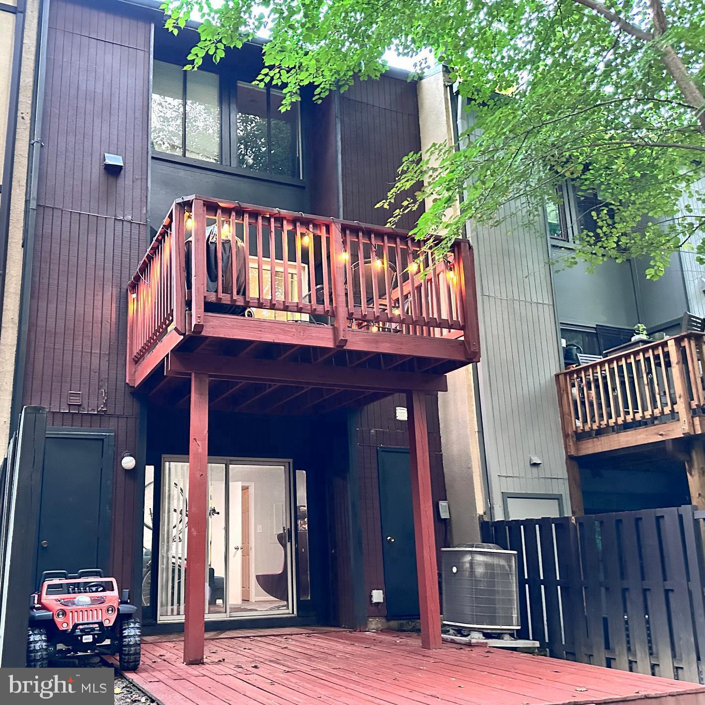 2212 Coppersmith Square Reston, VA 20191 - Photo 25 of 28