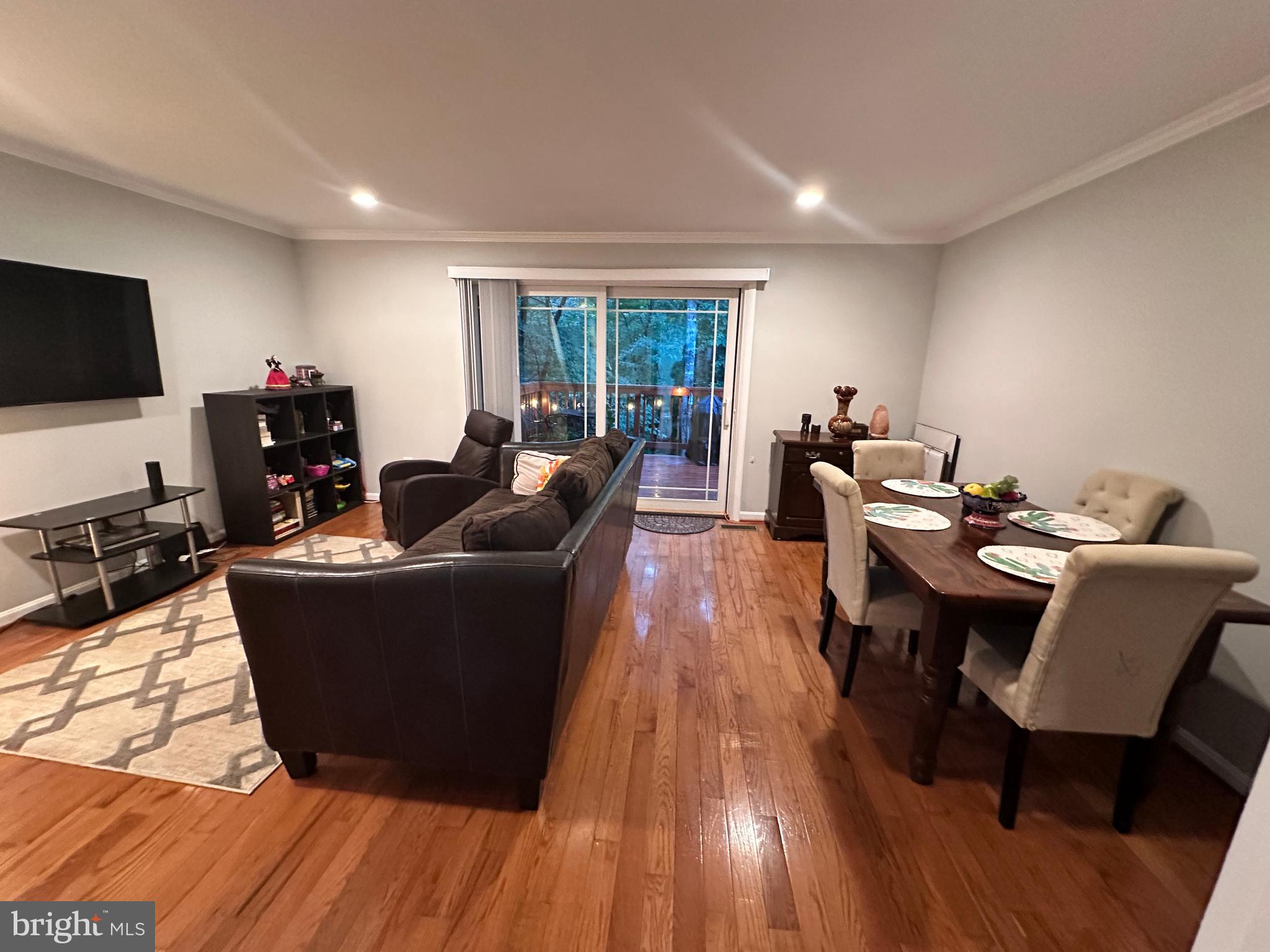 2212 Coppersmith Square Reston, VA 20191 - Photo 5 of 28