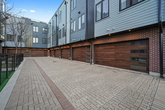 $649,000 | 4206 West Belmont Avenue, Chicago, IL 60641